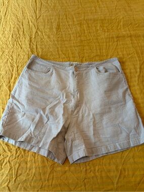 Cotton Ginny beige shorts
